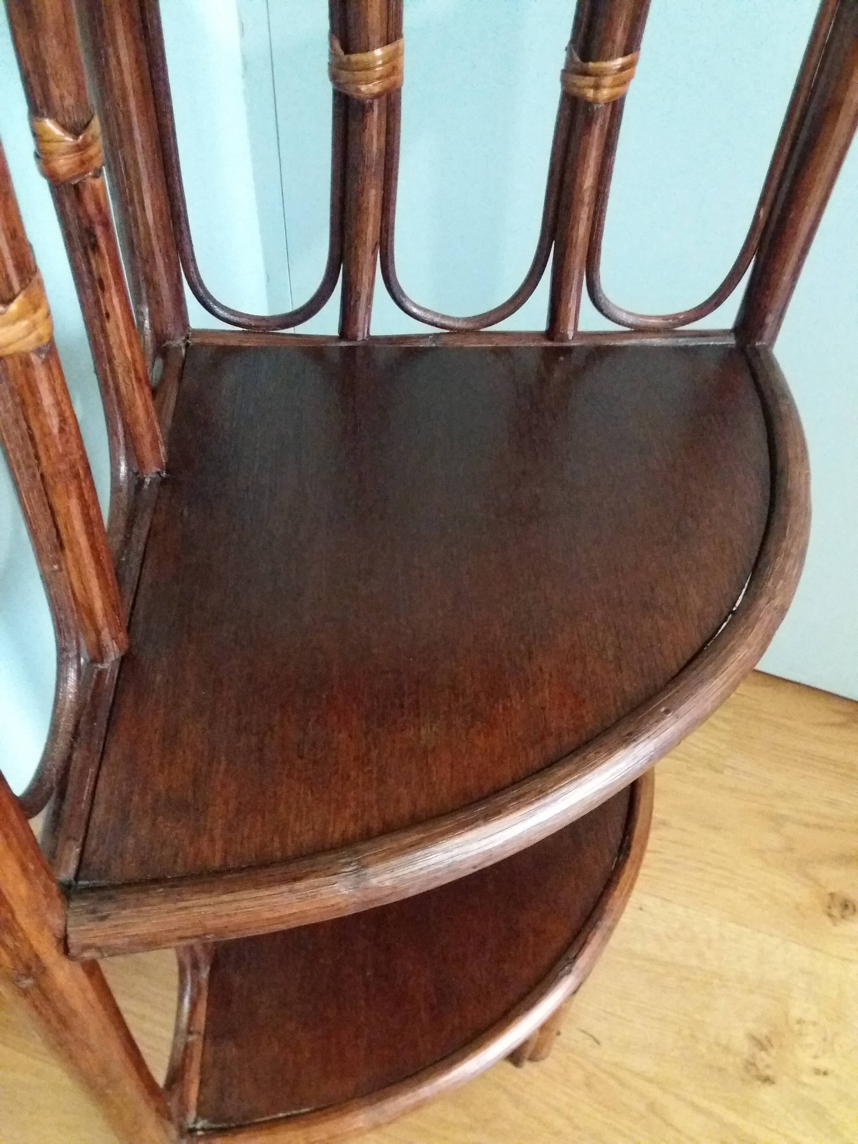 Wicker rattan corner shelf neck