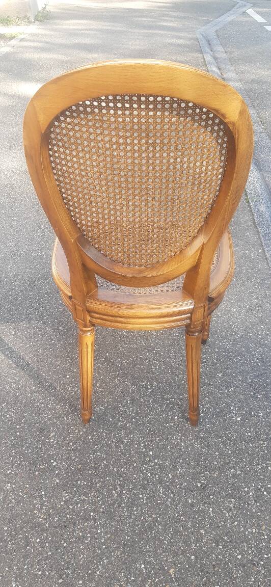 Set of 6 Louis XVI style medallion chairs