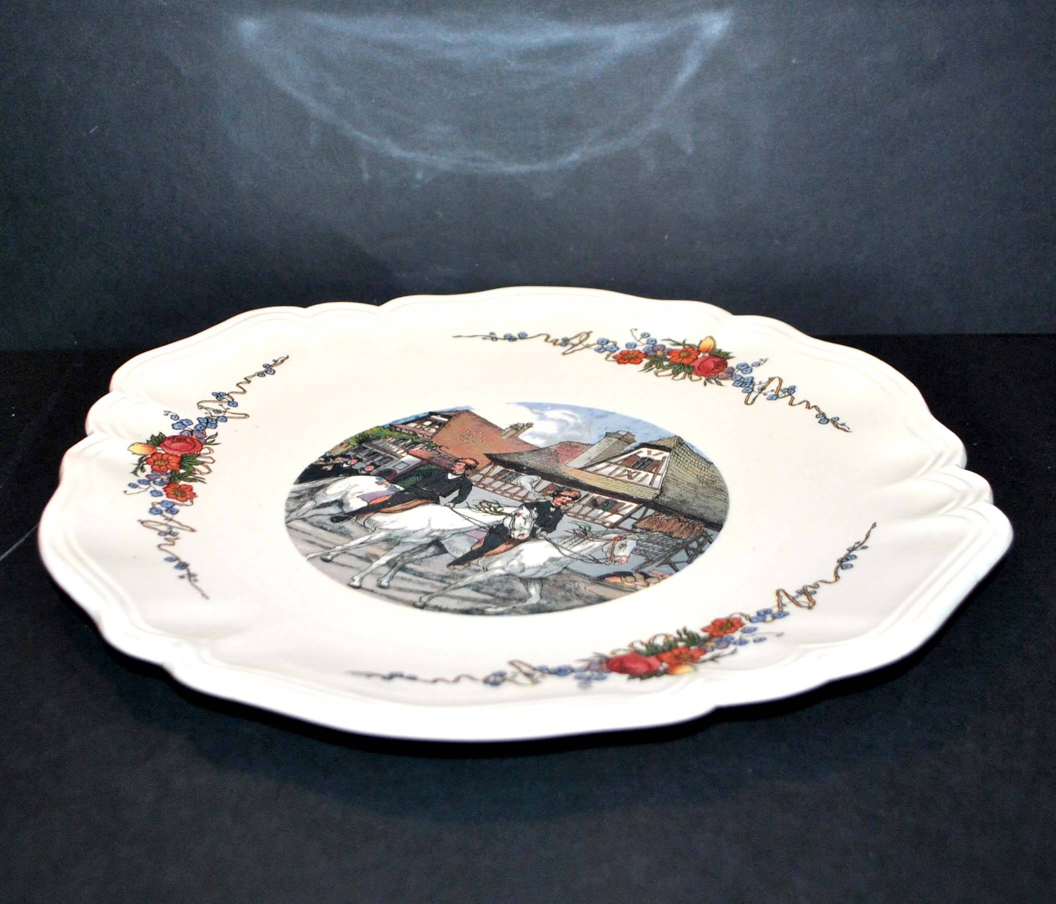 Obernai dish in Sarreguemines earthenware in scalloped lentil shape - Alsace horse rider 30 cm