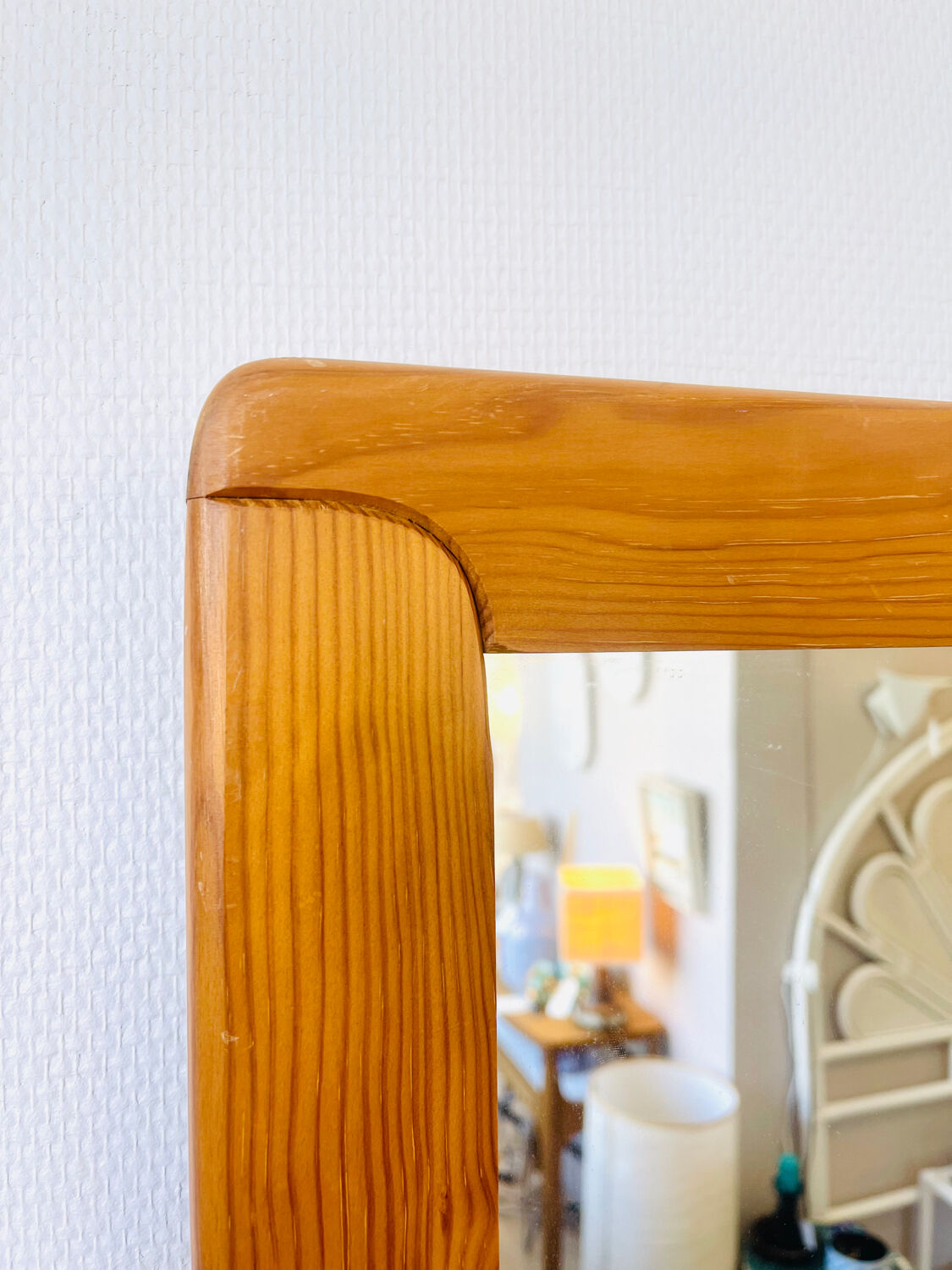 Miroir mural en pin de style scandinave, années 70