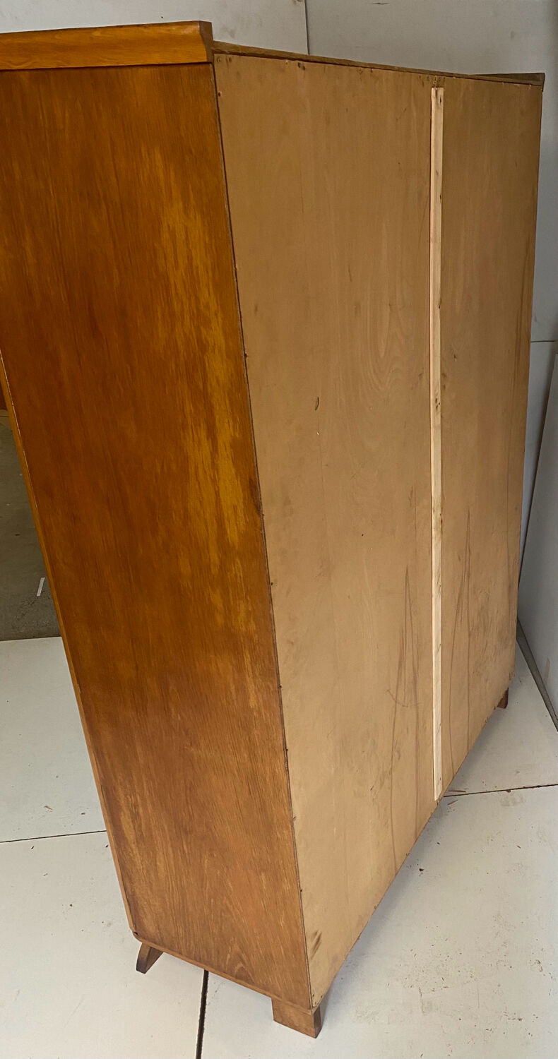 Vintage wardrobe feet compass 50s