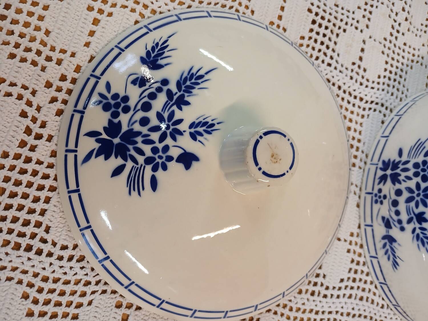 Antique soup tureen Badonviller