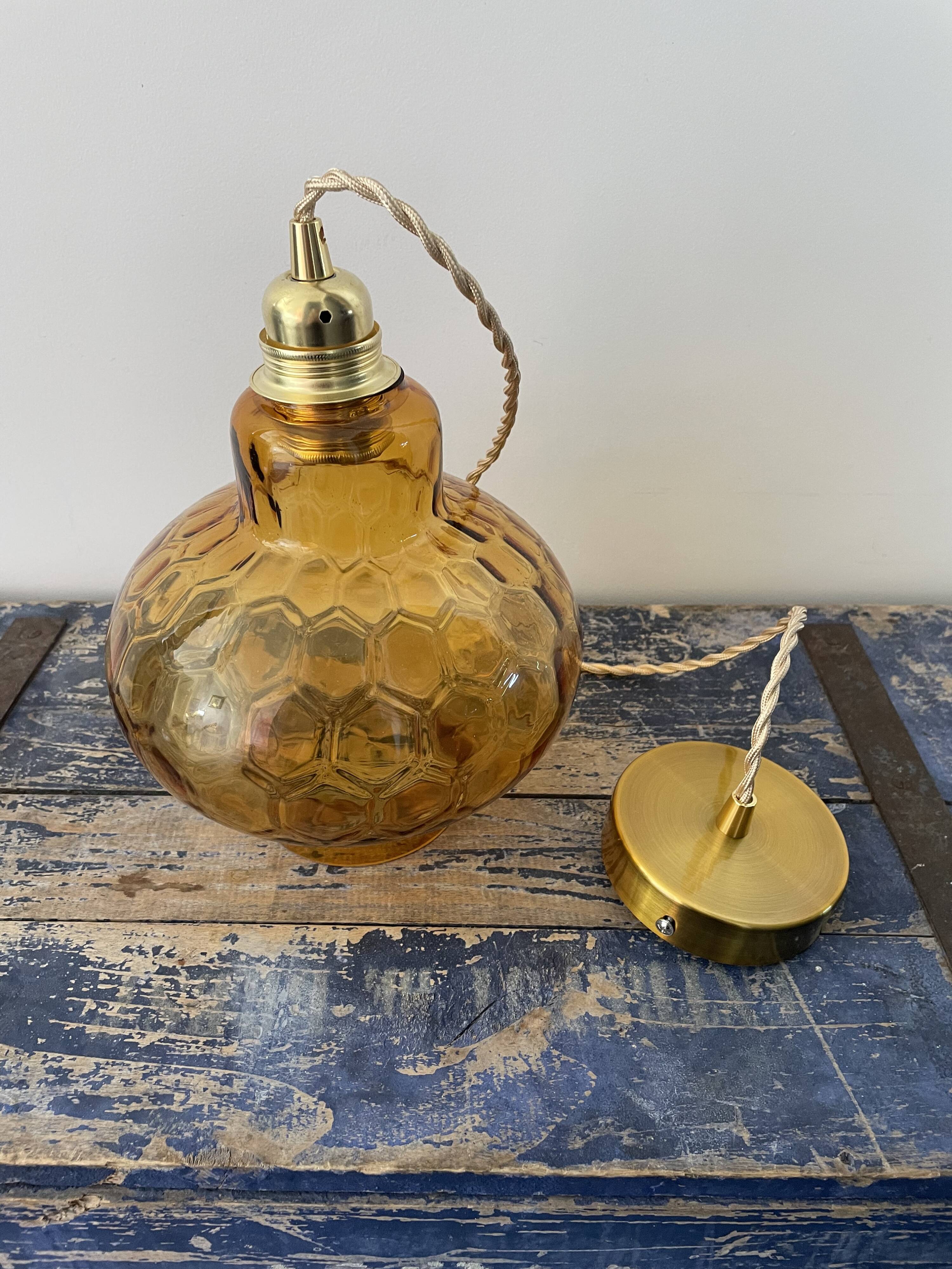 Vintage suspension lamp in electrified amber glass to nine