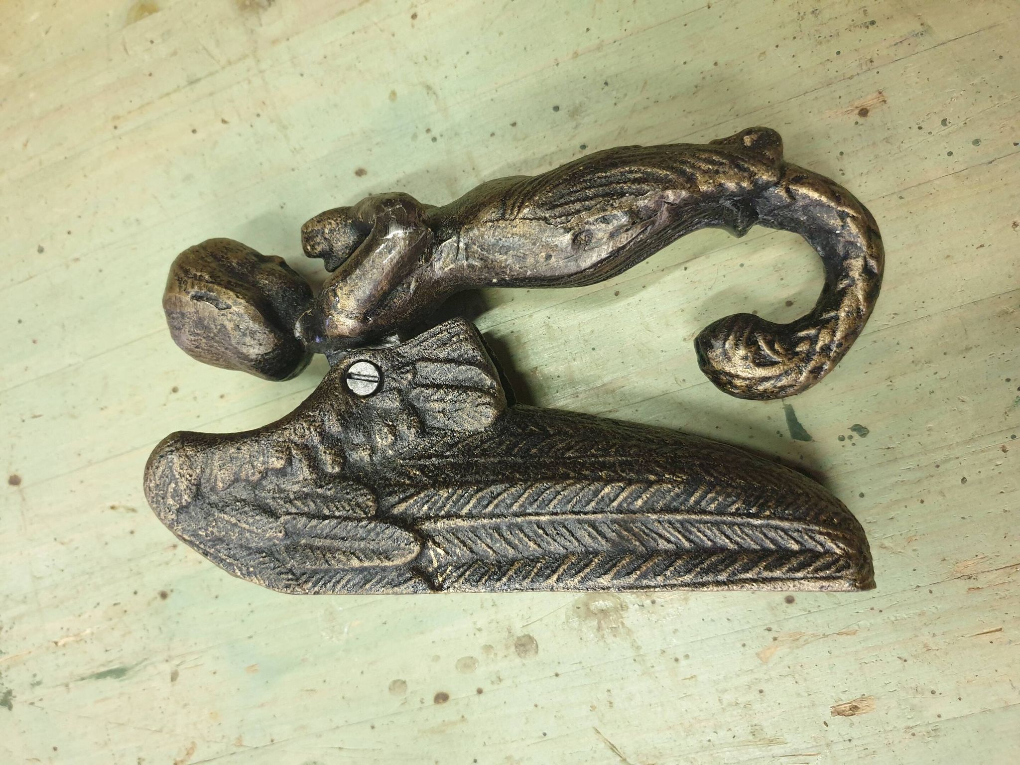 Petit heurtoir sirène ou angelot en fonte couleur bronze - xxè