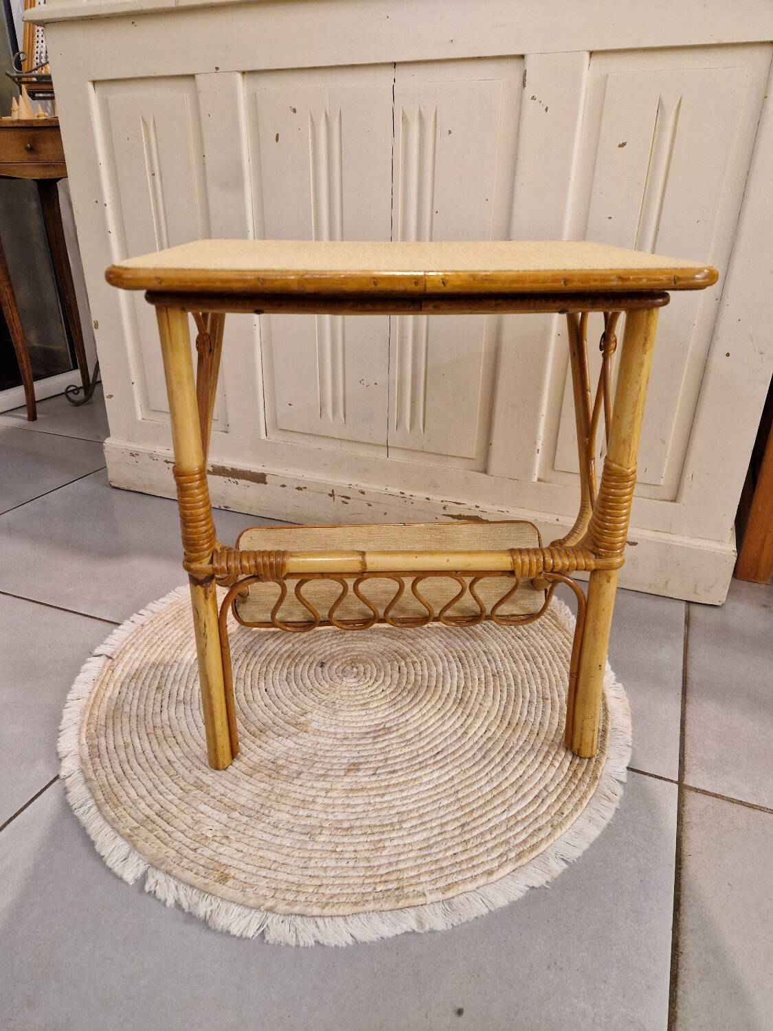 Rattan side table * Magazine rack