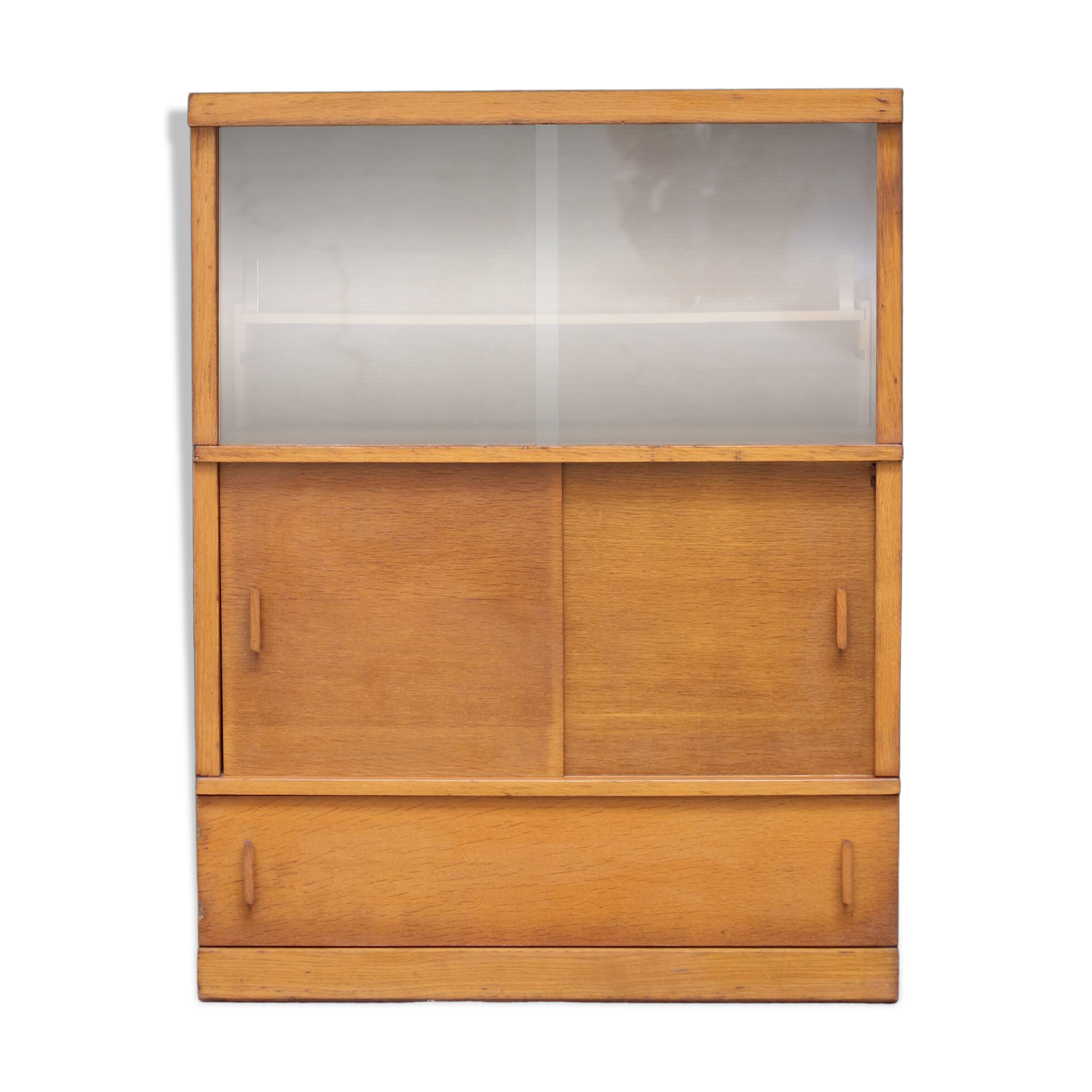 Adorable MD-type oak module from the 1950s.