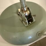 Articulated desk lamp