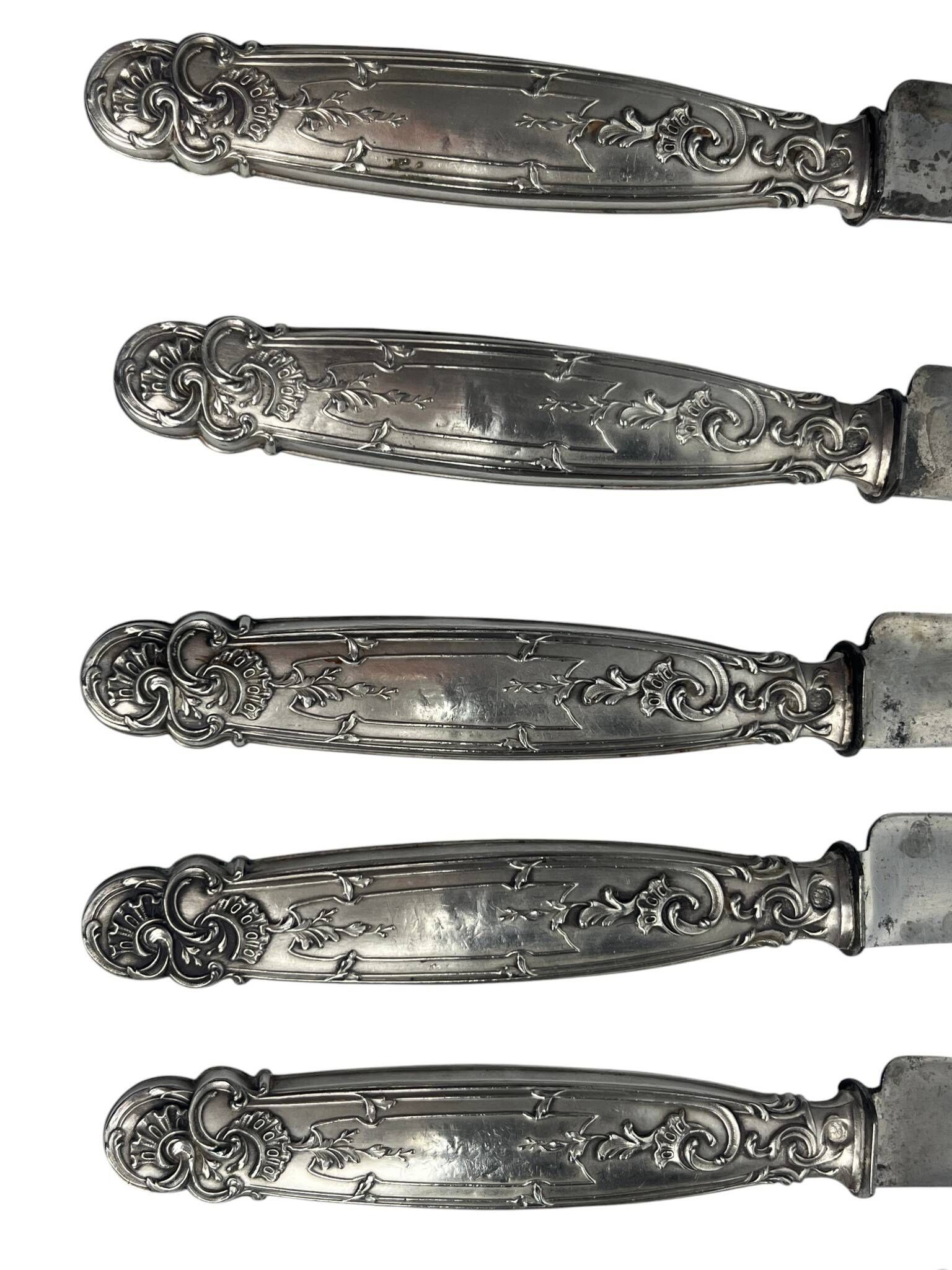 Art de la table, série dix couteaux à fruit argent minerve début XXème