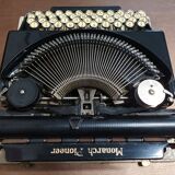 Monarch pionner noire ancienne