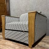 tulip armchair convertible into a bed, Art Deco period, light wood