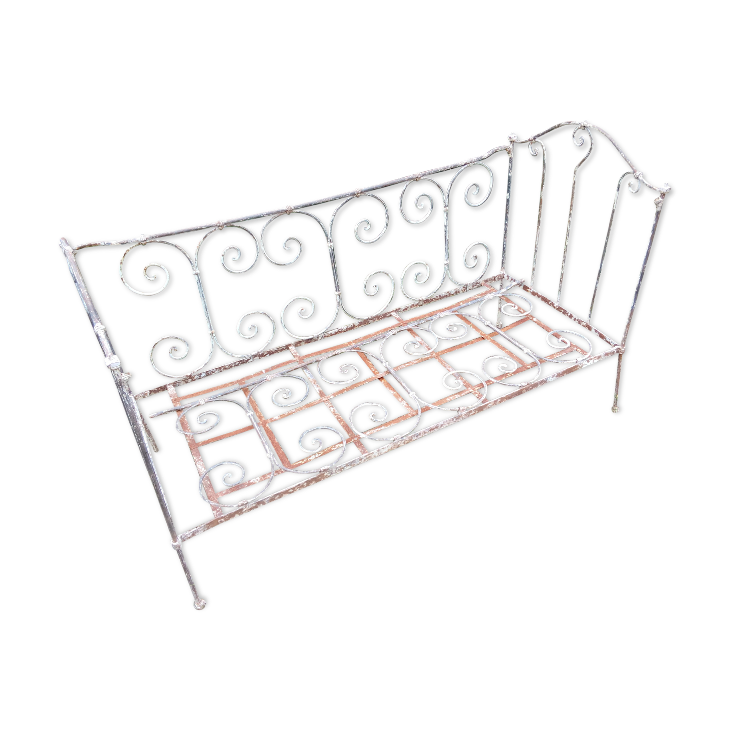 Cage iron crib