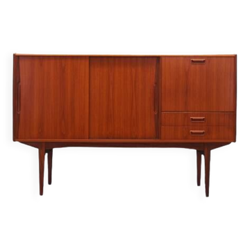 Buffet haut en teck, design danois, années 1960, production : Danemark