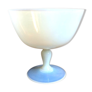 Opaline pedestal cut