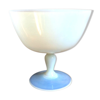 Opaline pedestal cut