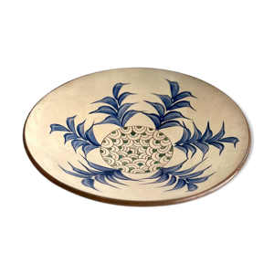 plat en terre cuite de