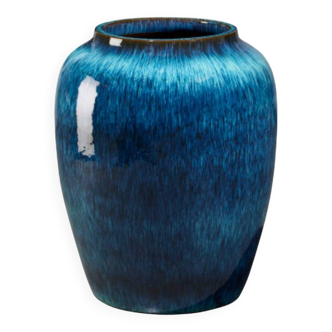 Large jar from the Xijing region.