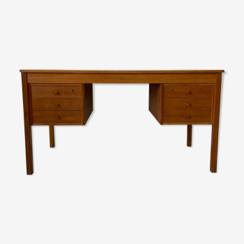 Danish desk in oak