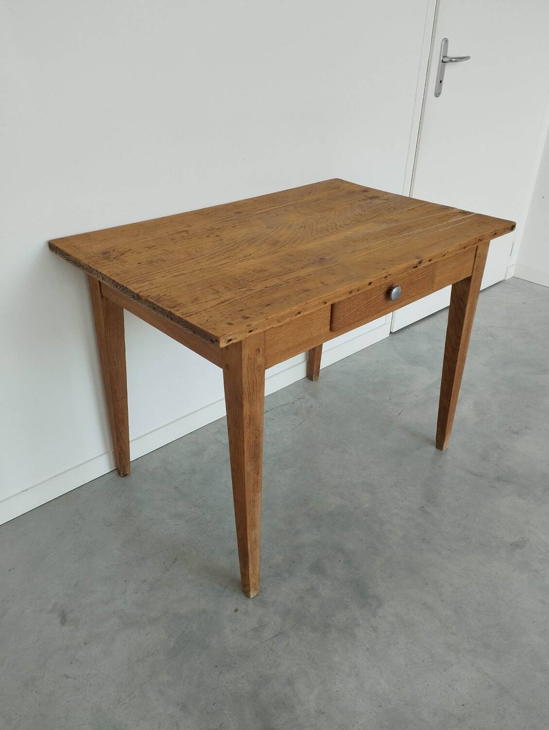 Farmhouse table