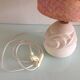 Lampe ovoïde en pierre sculptée et abat jour imprimé / vintage années 60-70