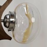 Lustre vintage en bois et métal avec trois plafonniers en verre coloré