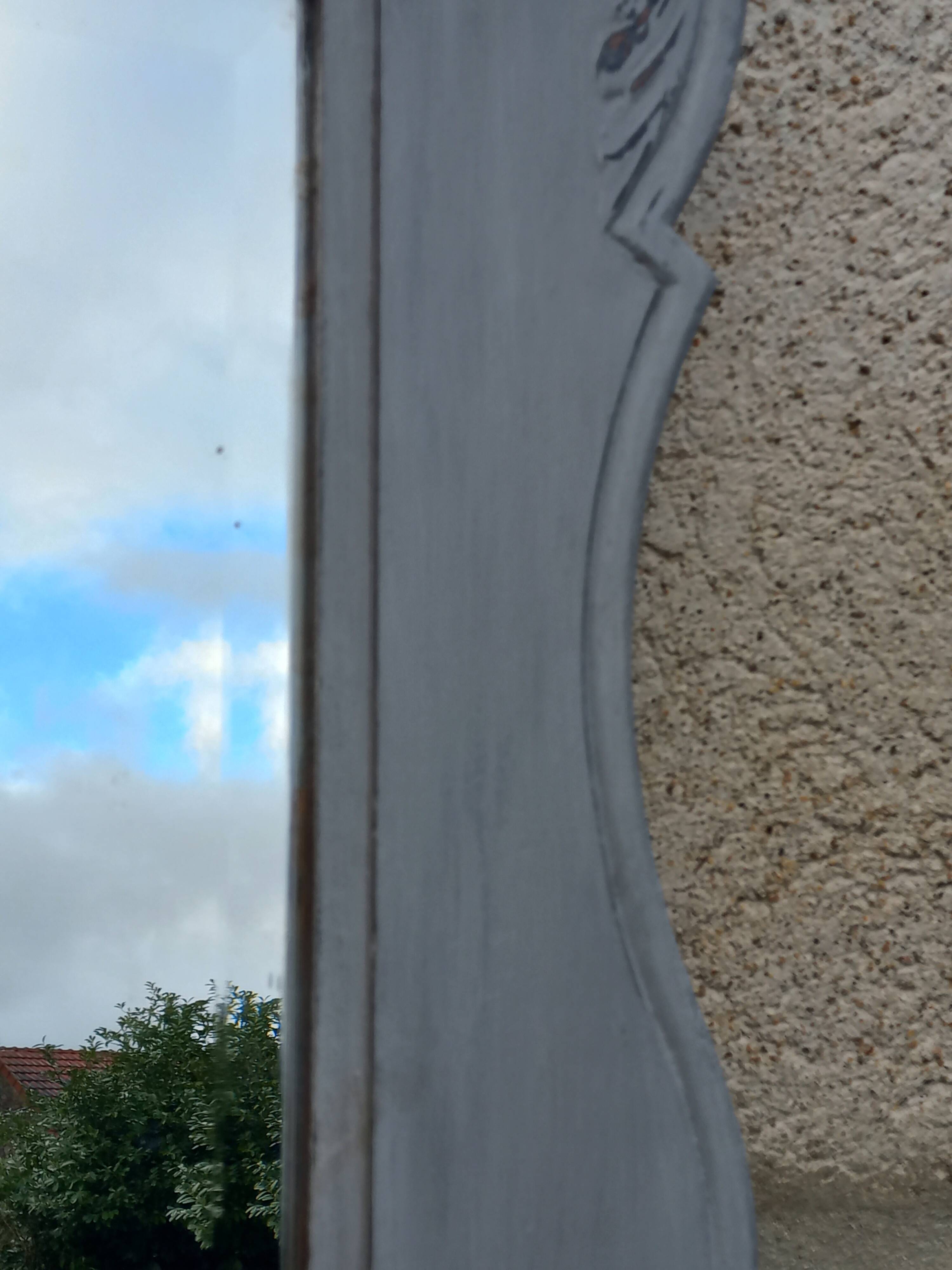 Antique Louis XV style mirror in solid oak with grey patina, 131cm.