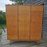 Vintage dressing cabinet