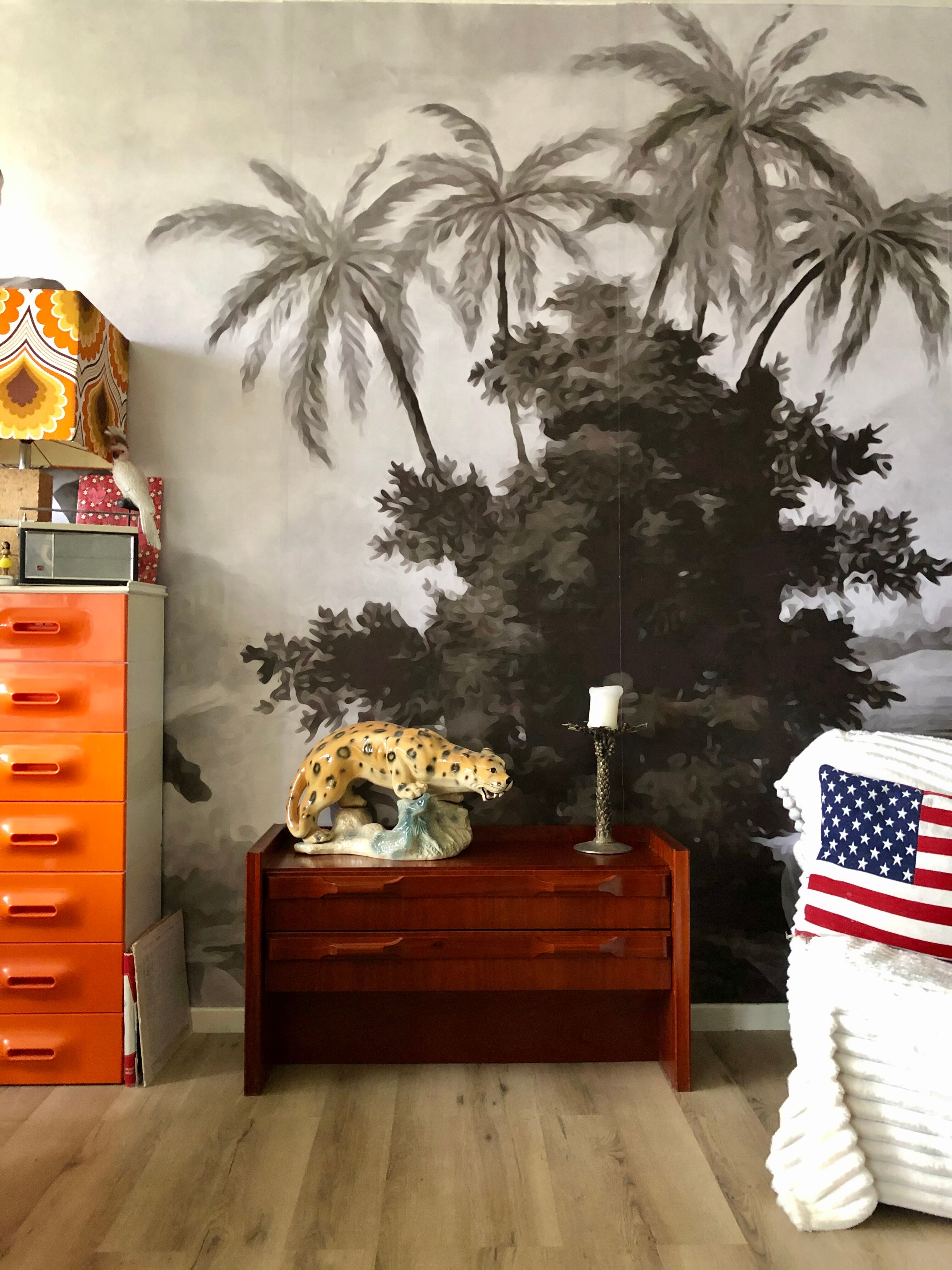 Dresser of the 70s
