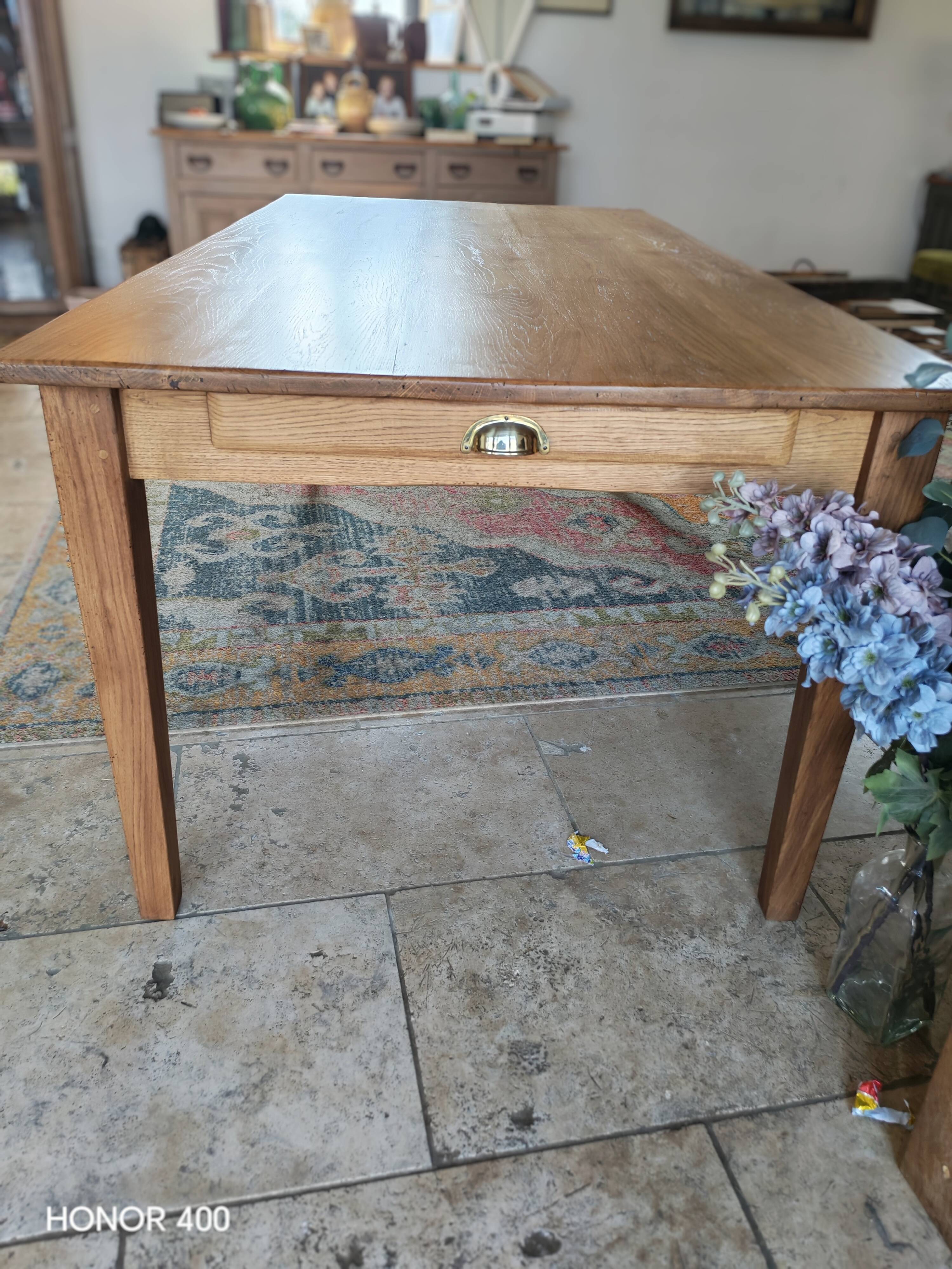 Table de ferme en chêne massif 200x100 avec sa rallonge de 60x100