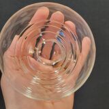 10 anciennes coupes à champagne en cristal gravé ciselé