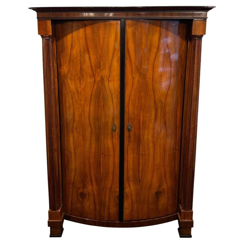 Biedermeier Armoire, Walnut Veneer, Full Columns, Austria/Vienna around 1825