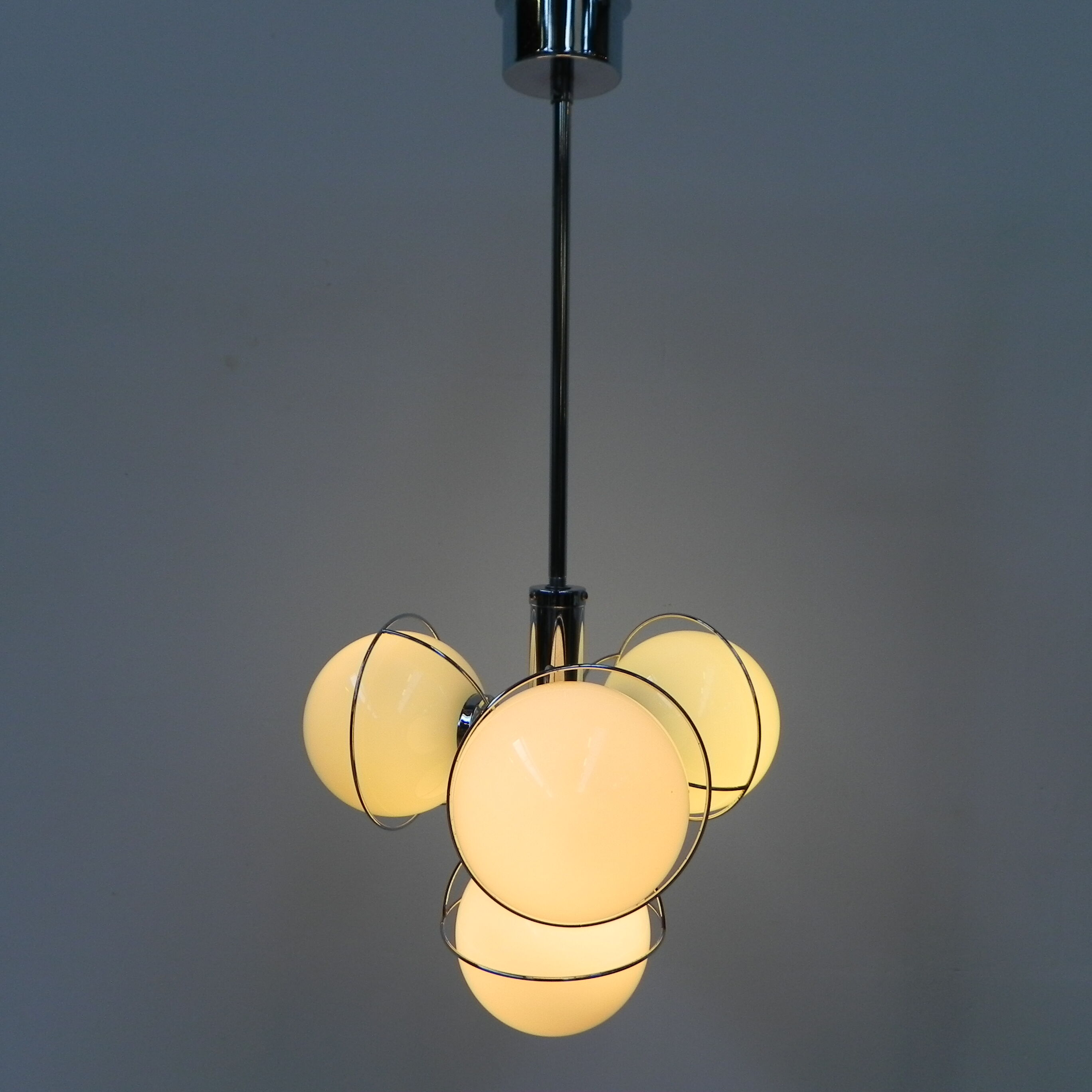 Vintage space age hanging lamp with 4 glass balls