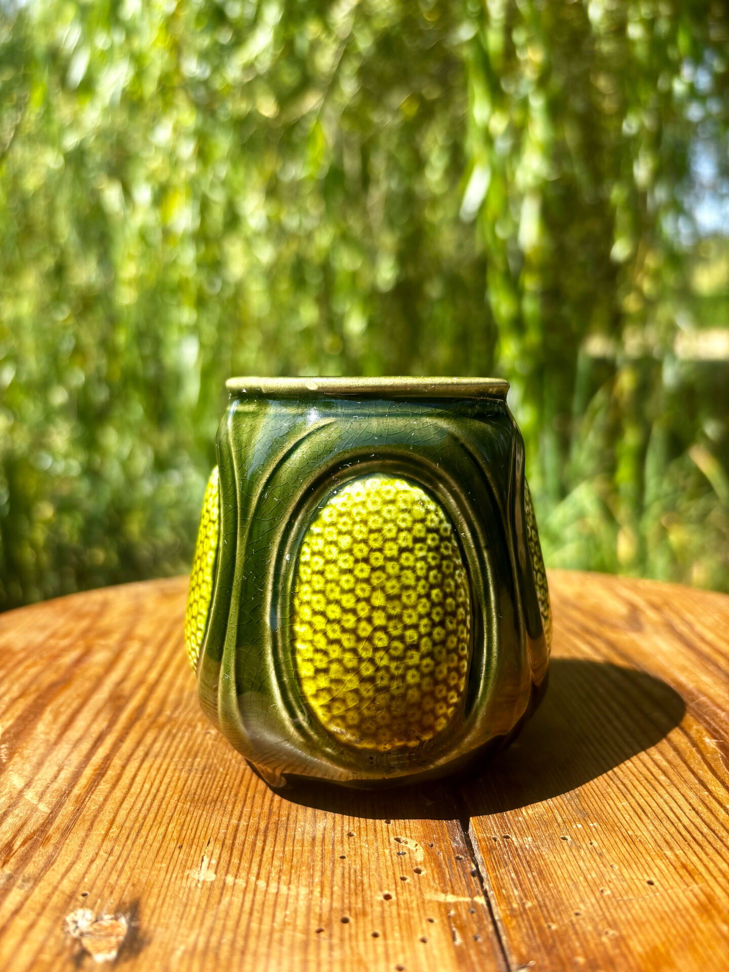 Pretty little antique pot, Majolica Sarreguemines green slipware.