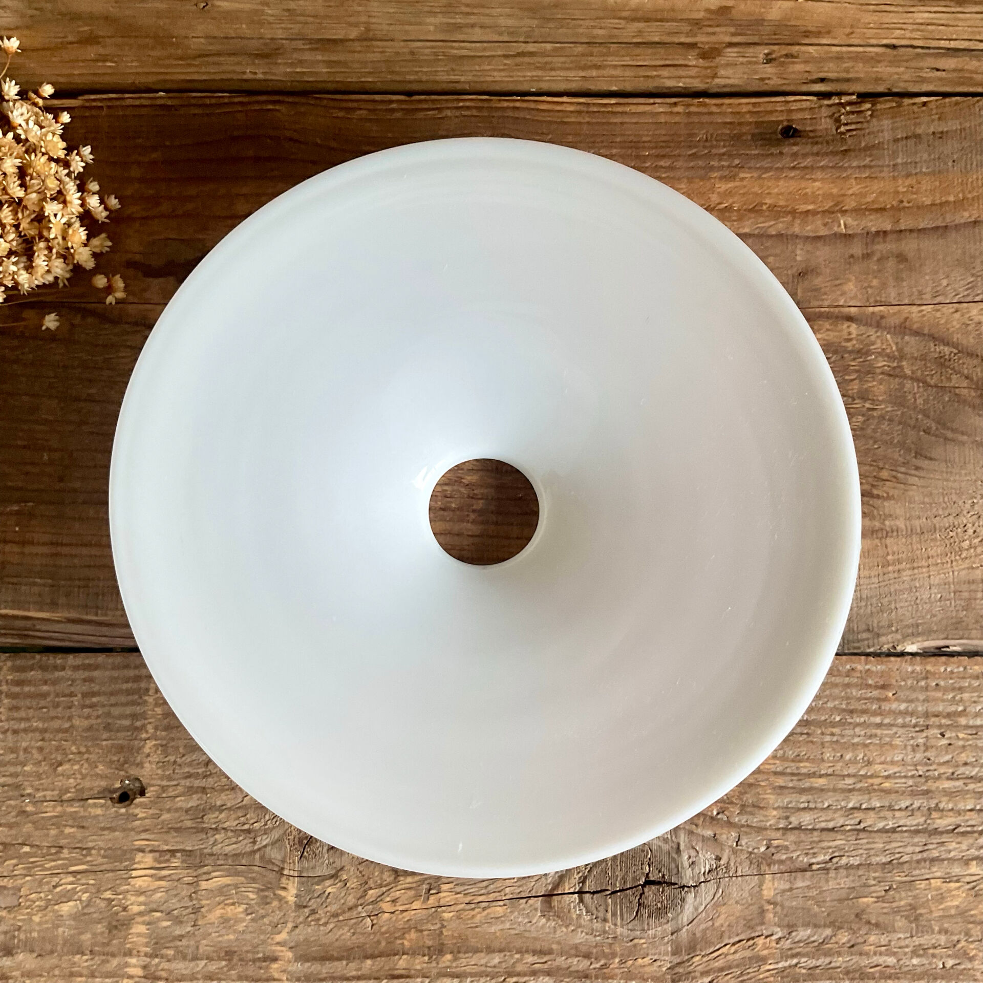 Suspension en opaline blanche