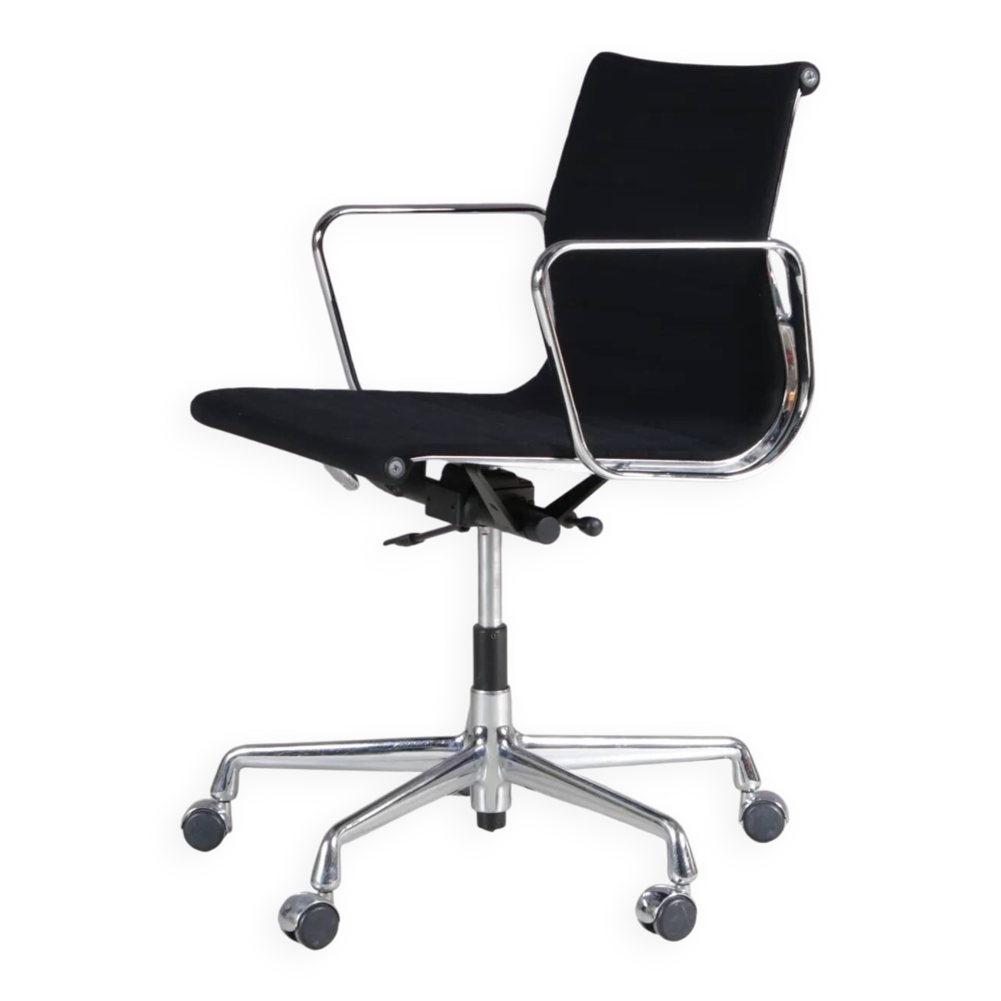 2000s “EA118” chair by Charles & Ray Eames for Vitra, Germany