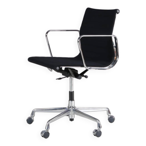 Chaise ''EA118'' des - ray eames