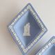 Lot of 2 Wedgwood 1955 pocket emptiers. In very good condition.