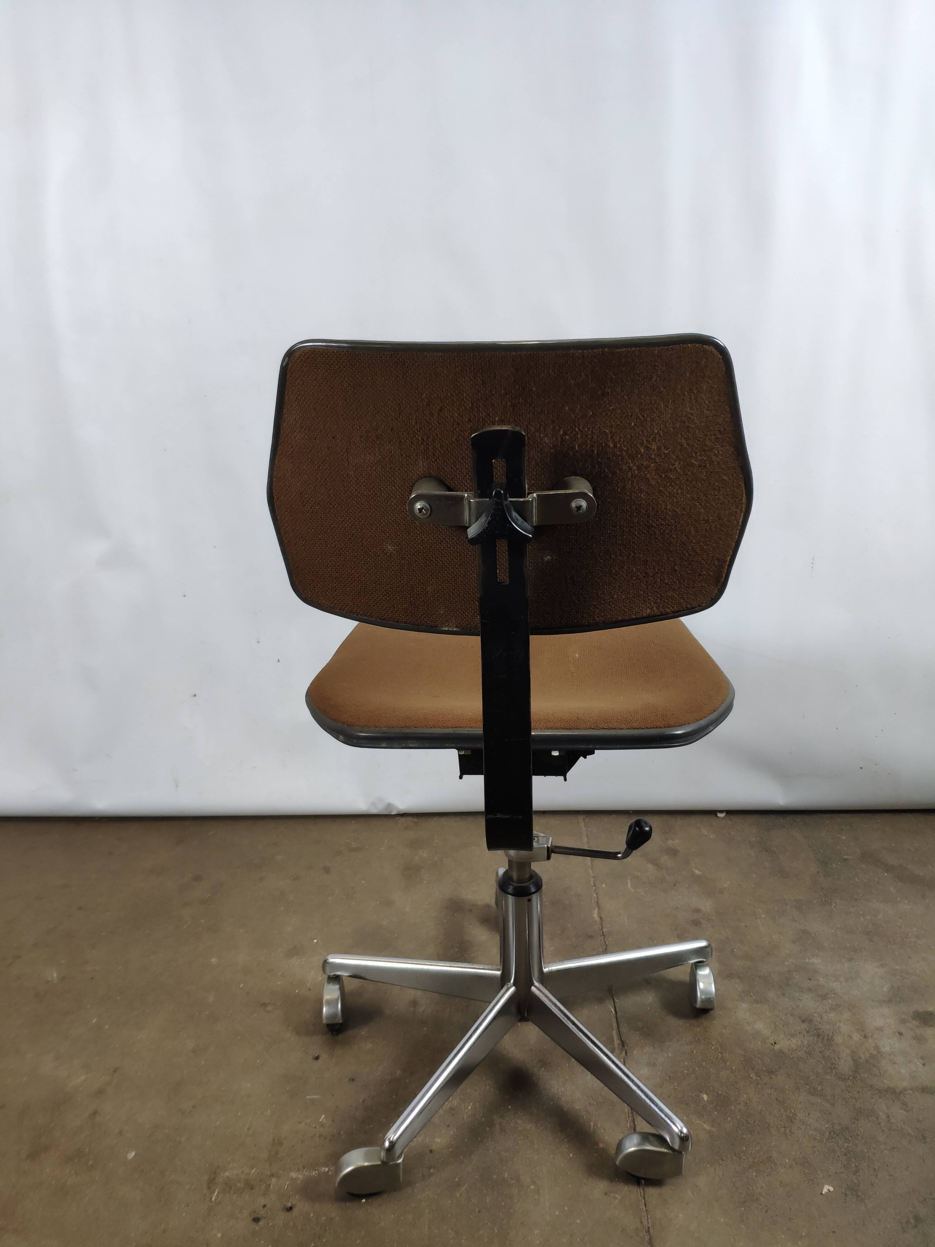 Vintage eurosit roulette office chair