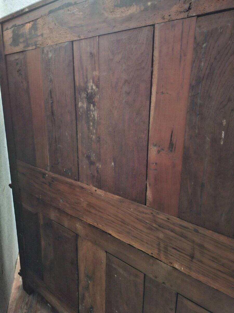 buffet with two bodies in walnut – Work from the Louis XIII period – 17th century