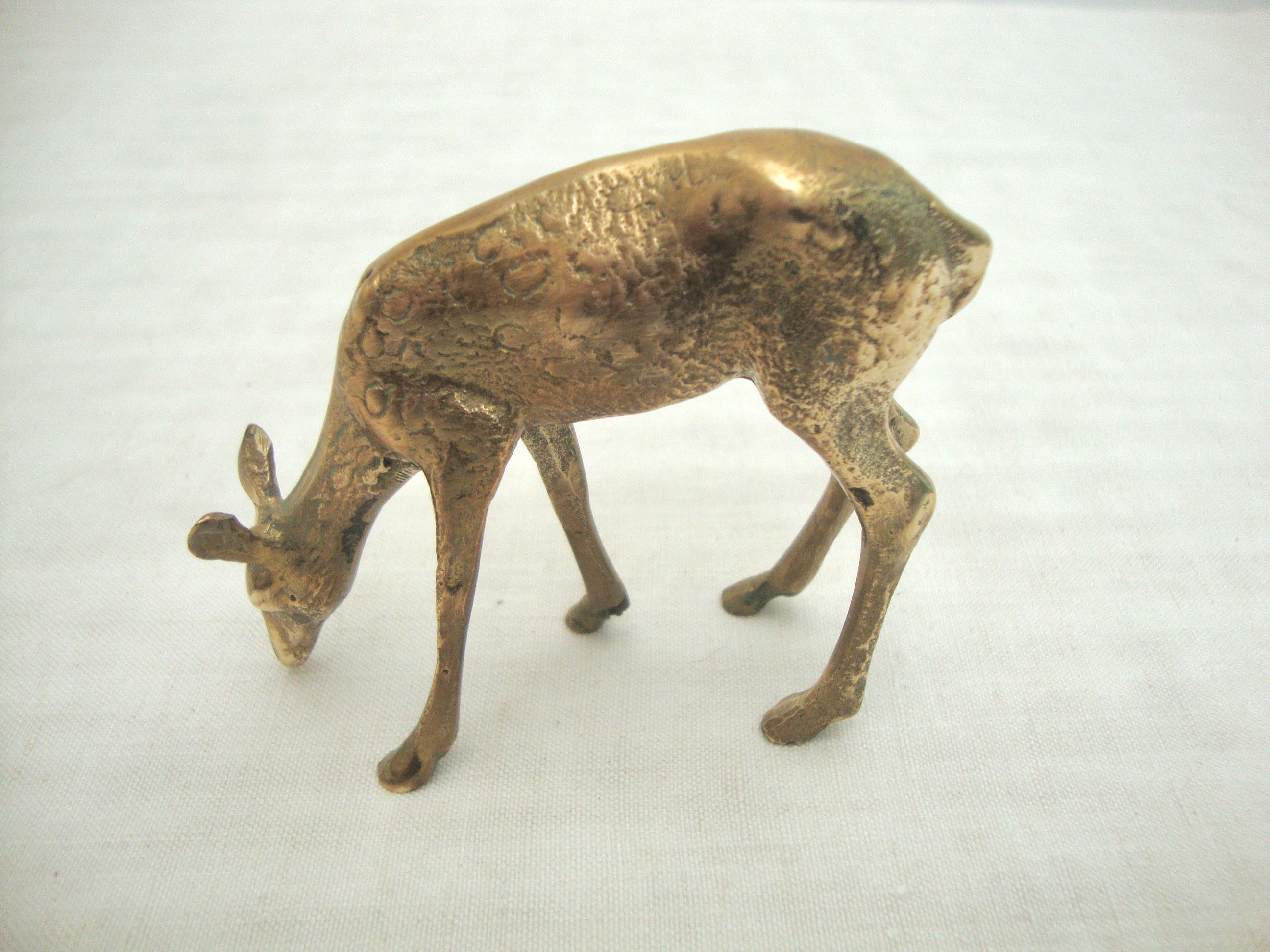 Duo doe and brass deer