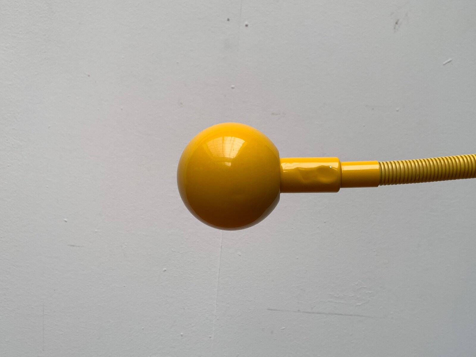 Vintage Italian space age table lamp Hebi by Isao Hosoe for Valenti Luce.