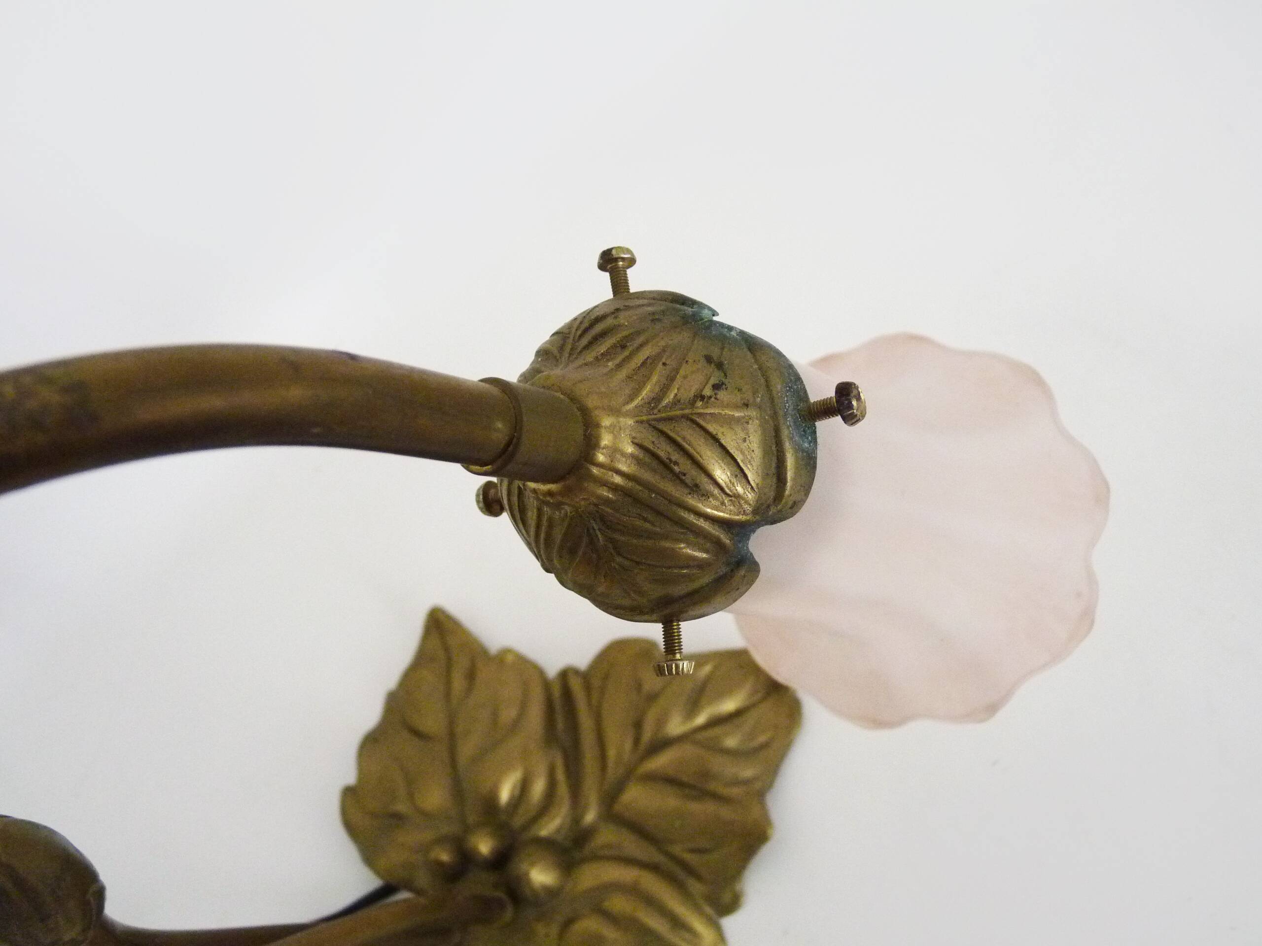 Magnificent water lily floor lamp with pink tulips, 80s art deco style