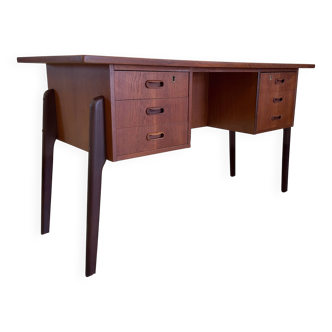 Bureau en teck danois, années 1960.