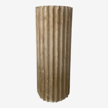 Old plaster column