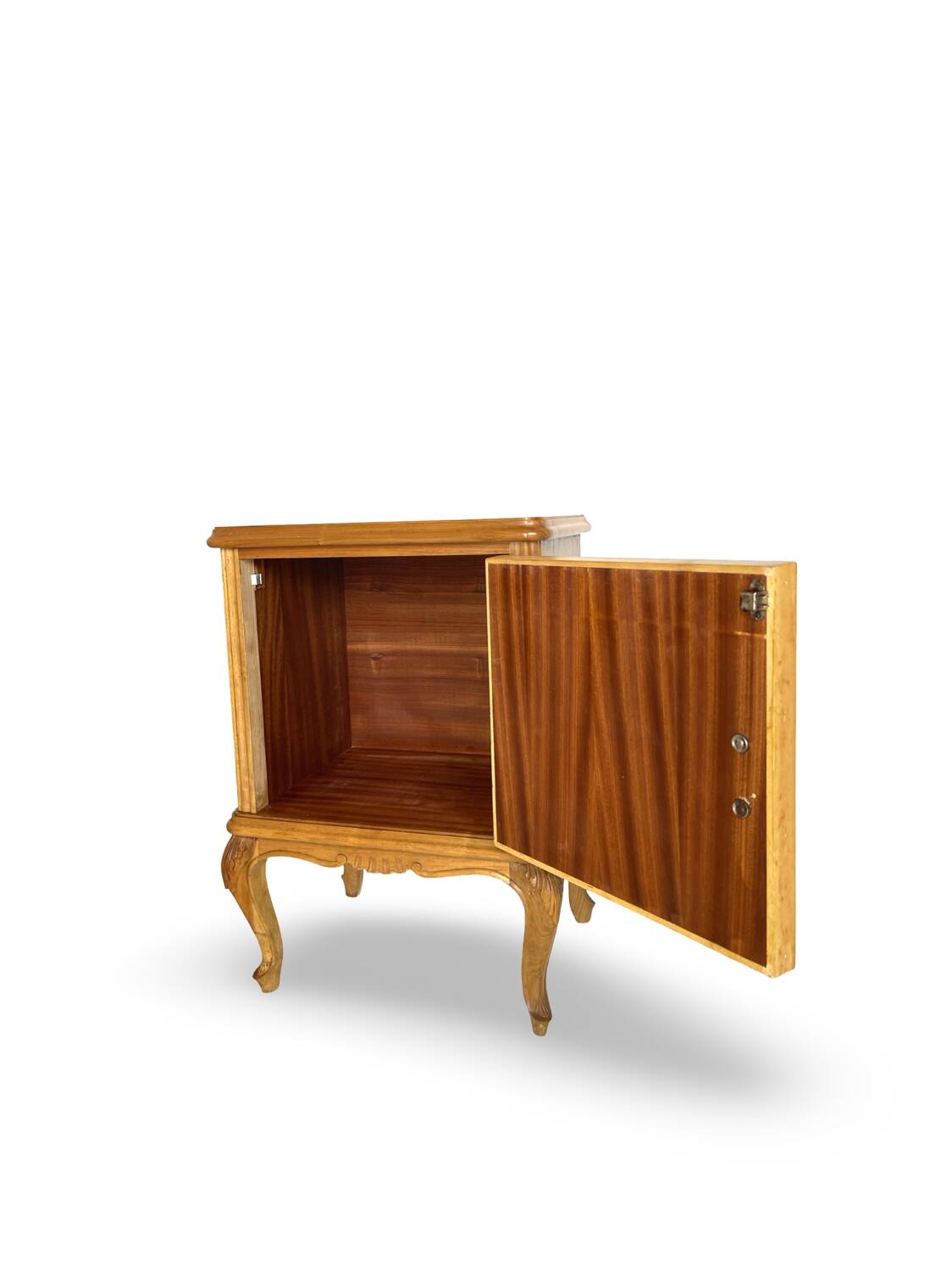 Tables de chevet italiennes en placage de noyer du milieu du siècle, années 1960.