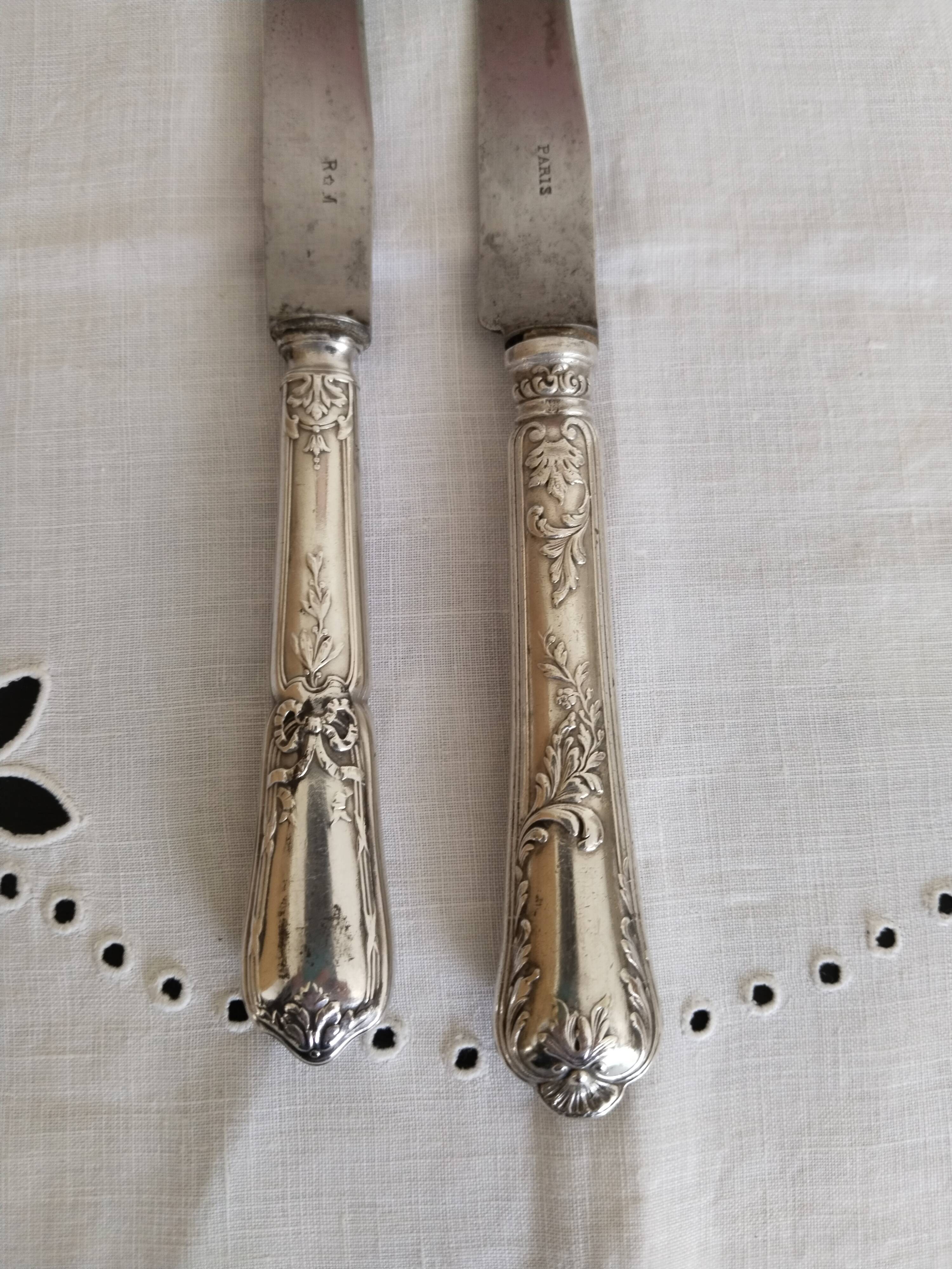Set of 2 vintage knives, steel blade and silver handle