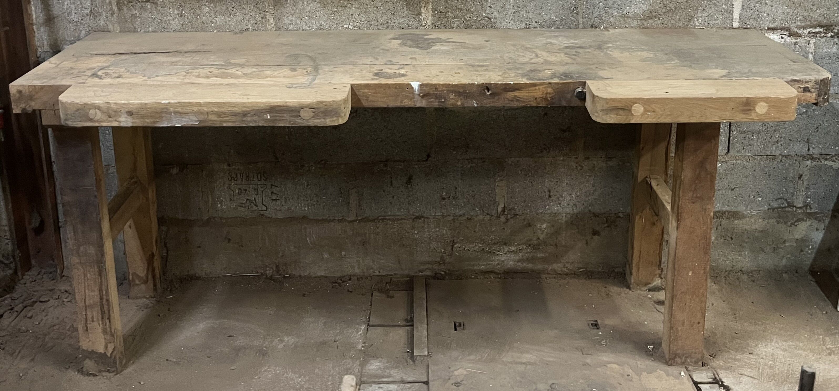 Carpenter's establishment