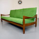 Vintage 3-seater canapé in solid oak with boucle fabric, Scandinavian design from the 70s.