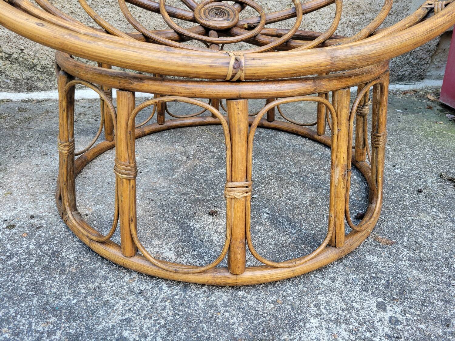 Pair of rattan armchairs or love seats from the 70s