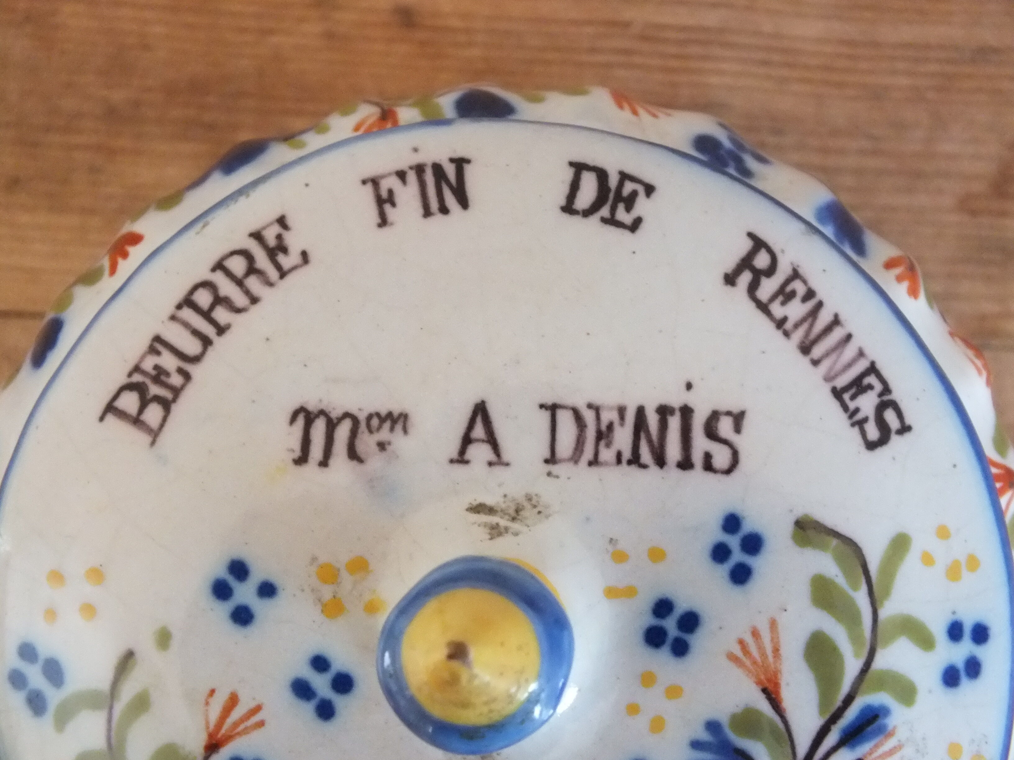Advertising butter dish in earthenware from Desvres Maison Denis in Rennes