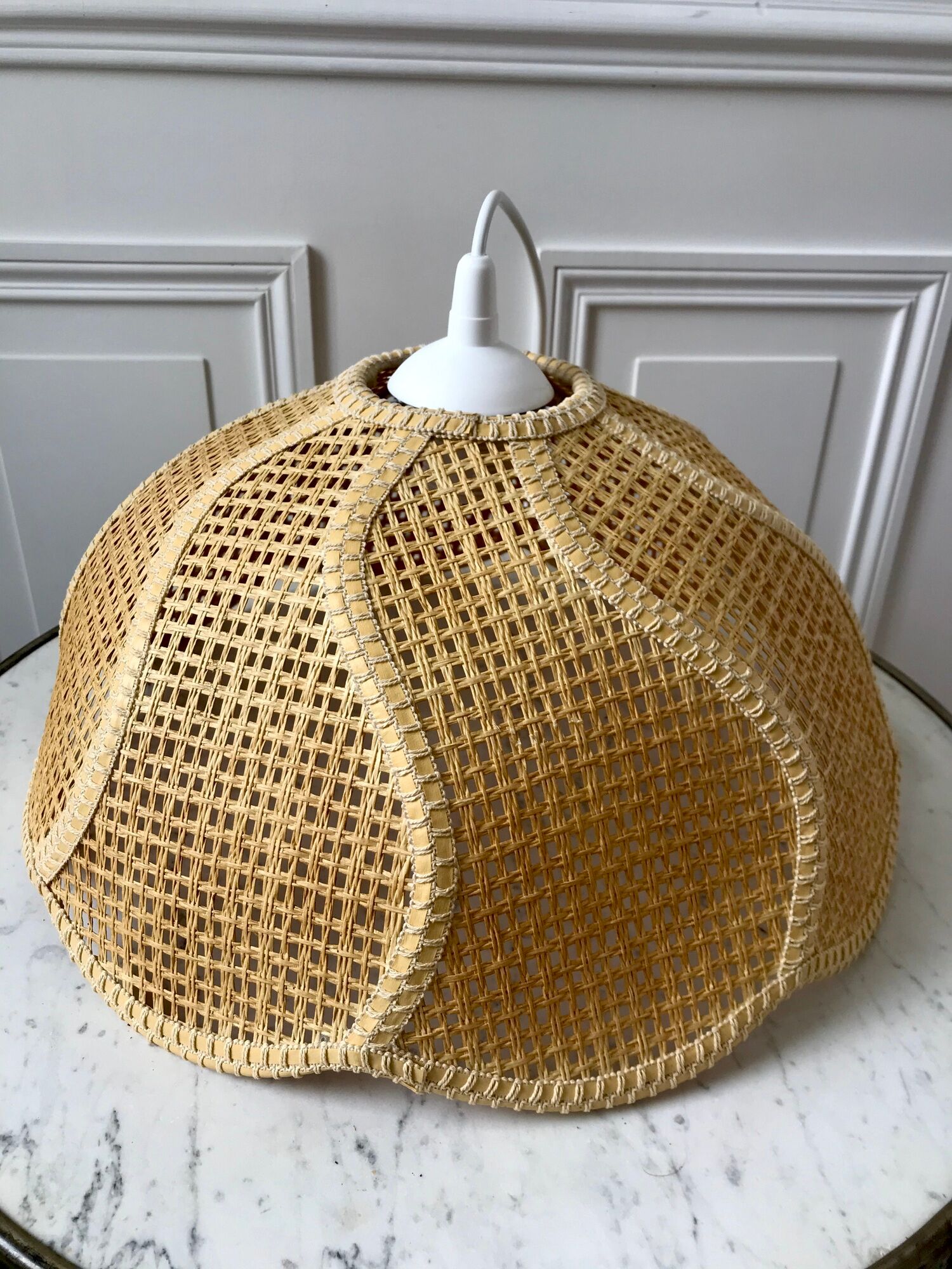 Lotus suspension / rattan petal and vintage beige canning 60s-70s